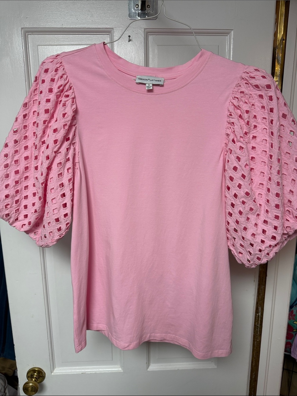 Gibson Latimer Baby Pink Puff-Sleeve Eyelet Tee
